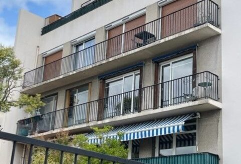 La Garenne-Colombes (92250).Gare Les Vallées.Bel appt familial.4PP.80m2. 2 chambres. Balcon