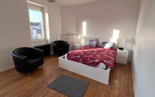 Maison de ville lumineuse – 2 chambres – Tonneins