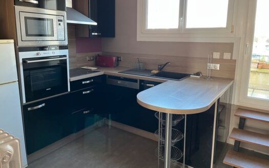 Appartement de 102m2 avec terrasse, quartier Université / Saint-Gilles