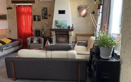 A SAISIR Une Opportunité Incontournable 183 M²