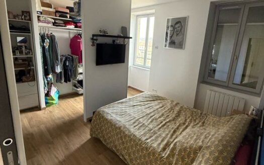 1/3  Appartement 44m2 avec garage