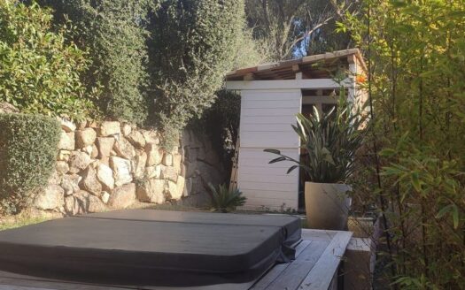 Villa en red cedar agosta plage quartier vieux molini