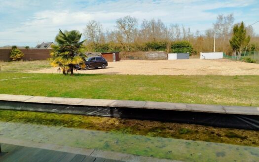 Maison sur 5000 M2 de terrain