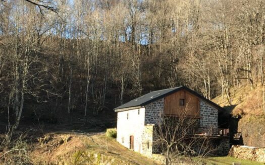 Vallée de la Jordanne,grange restaurée