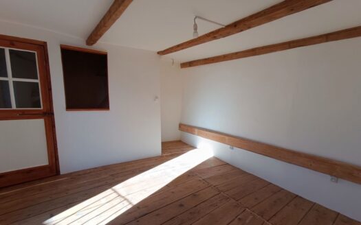 Vends maison de village 80m2 avec grand jardin attenant