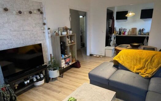 Apparemment 62m2