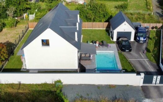 Maison Moderne et Économique 150m2 avec Piscine Chauffée – Quartier Calme