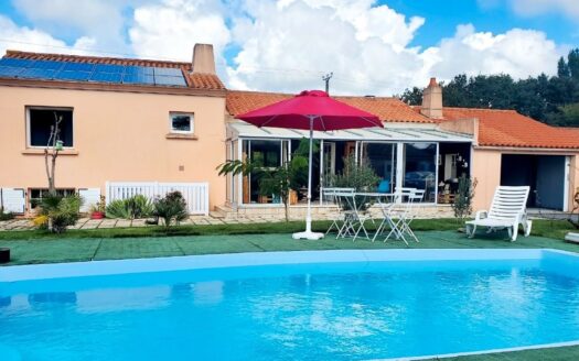Maison 6 pièces avec piscine