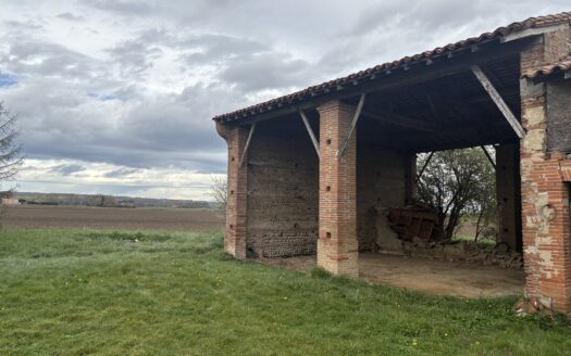 Hangar 200m2 sur 570m2 de terrain Agricole