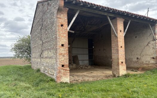 Hangar 200m2 sur 570m2 de terrain Agricole