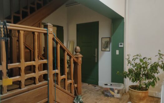 IDEAL FAMILLE NONBREUSE, CHARMANTE MAISON AVEC ATELIER ET STUDIO