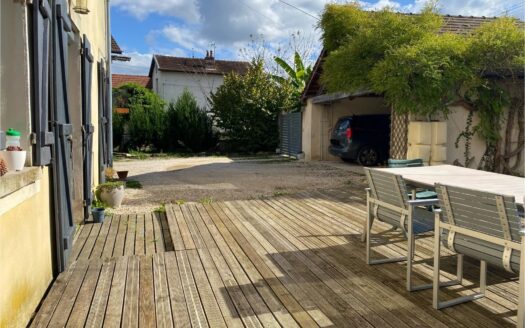 Maison mitoyenne 230 m2