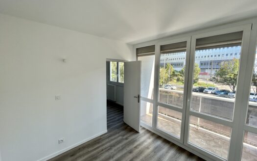 IDEAL INVESTISSEUR, CHARMANT APPARTEMENT AVEC BALCON ET GARAGE