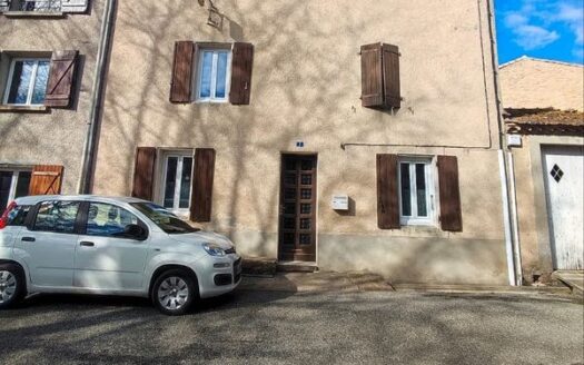 Maison de village 113m2 et dépendances