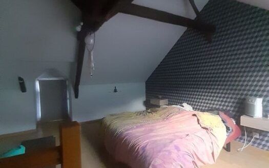 Jolie Maison de Bourg sur 2 étages – IDEAL POUR UNE FAMILLE