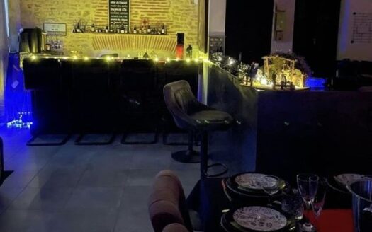 A SAISIR Une Opportunité Incontournable 183 M²