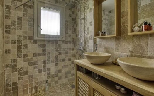 Appartement 75m2 + combles 42 m2