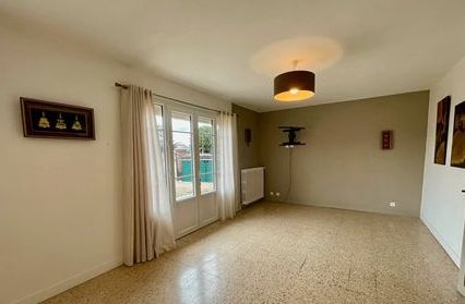 IDÉALE pour une VIE CALME et PRATIQUE – Maison de 90 m² avec jardin de 2551 m² !
