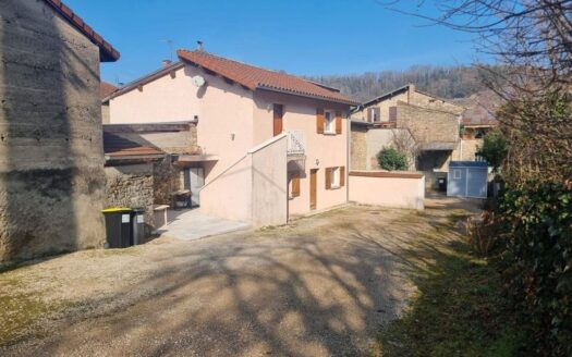 Logement T3 rez de jardin VAUX en BUGEY