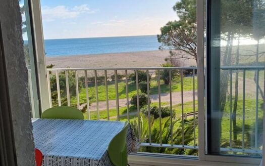 Appartement 2 pièces front de mer