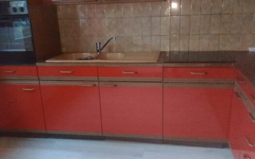 IDEAL INVESTISSEUR / BEL APPARTEMENT DEUX PIECES / PARKING ET CAVE INCLUS