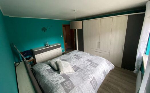 1/3  MARSPICH, Appartement F3 lumineux de 76m², avec vue imprenable , cheminée, jardin & cave