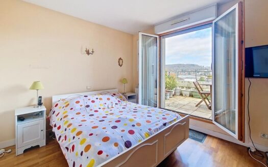 IDÉAL FAMILLE / INVESTISSEUR – BEL APPARTEMENT T3 + TERASSE + PARKING