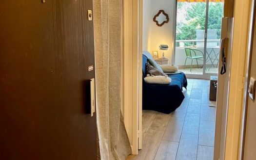 Studio de charme 23m2 à Carry le Rouet avec place de parking