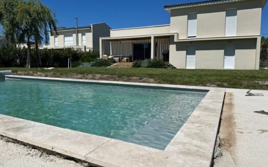 Villa moderne – 4 chambres + piscine
