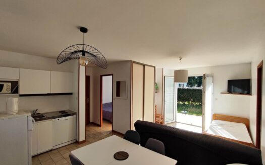 Erdeven-Kerhillio-Résidence privée avec piscine-Maison T2 36m2 avec jardin-Parkings