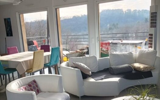 Exceptionnel Propriété équestre 160 m2