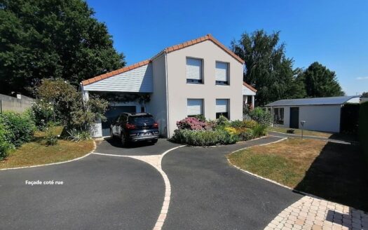 Maison 8 pièces 5 chambres 174m² + 21m² sur 1160m²
