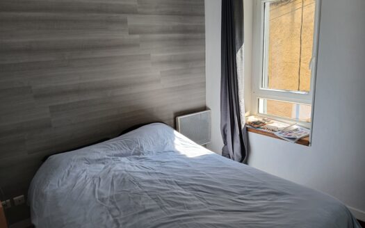 Idéal couple/famille – Maison de village 90 m² – Tresques (30330)