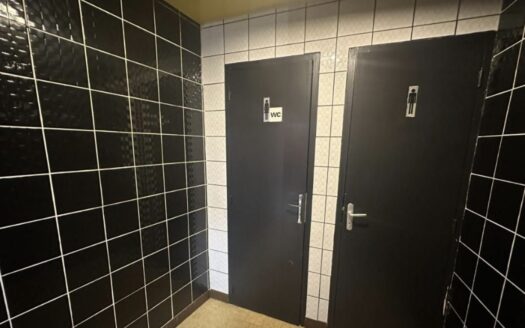LOCAL COMMERCIAL AVEC APPARTEMENT – EMPLACEMENT PREMIUM AUX PORTES D’ARRAS