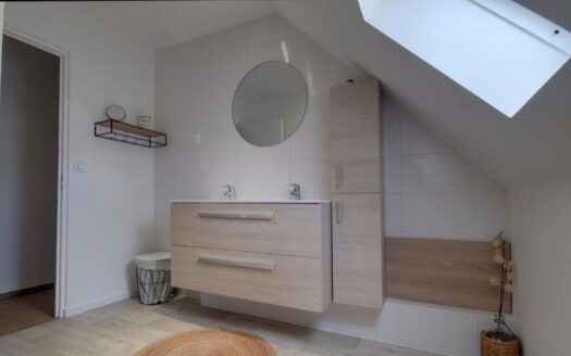 Maison 116m2, terrain arboré et studio