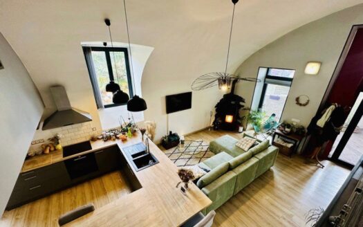 Loft T4 terrasse couverte et jardin