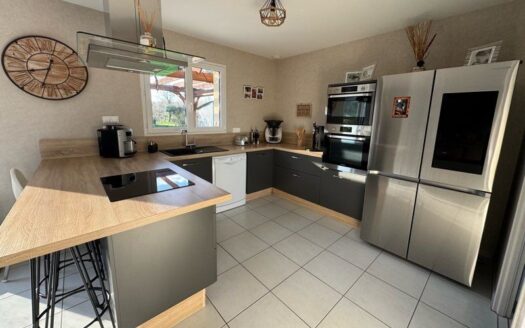 Maison, 5 pièces 106 m² carré