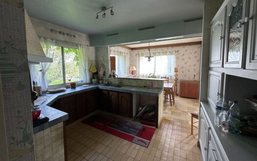 Maison 8 pièces de plain pied