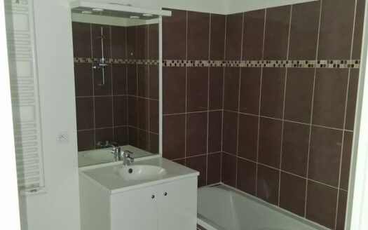 Très bel appartement T3 à Nice Saint Isidore entre particulier