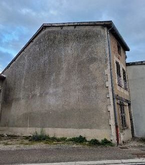 Maison 110m2 avec cour et possibilite d’agrandir