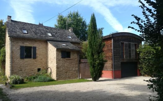 Maison 5 chambres sur grand terrain