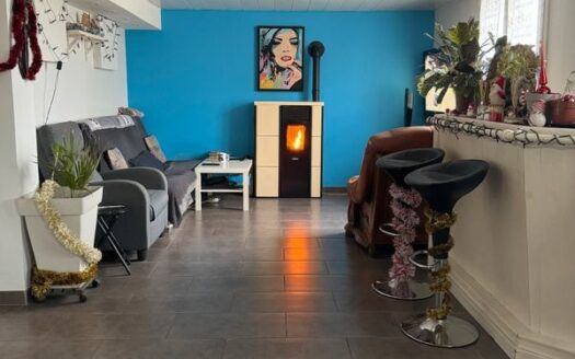 IDEAL FAMILLE – Maison avec piscine et terrasses