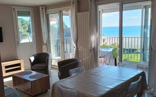 Appartement 2 pièces front de mer