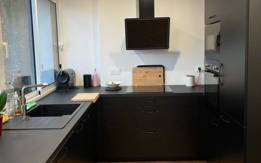 Appartement refait à Neuf – 2 Chambres / 1 Bureau