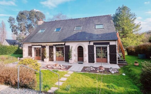 Maison 7 pièces 171m²