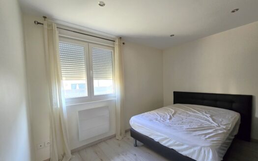 Appt – 2 pièces – balcon/parking