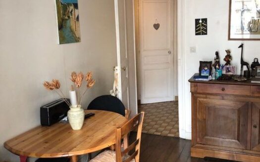 BEAU DEUX PIÈCES PROCHE MAIRIE DU 18 eme