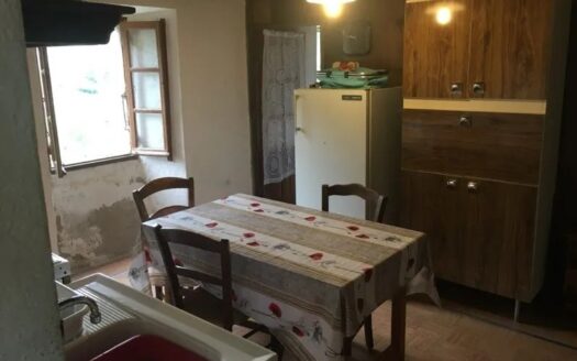 Maison de caractère en pierre de 43m² en Ardèche