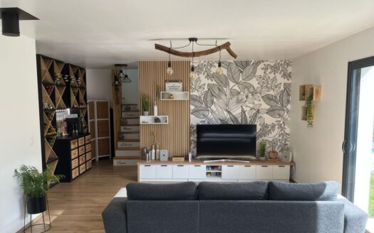 Maison neuve et Studio indépendant