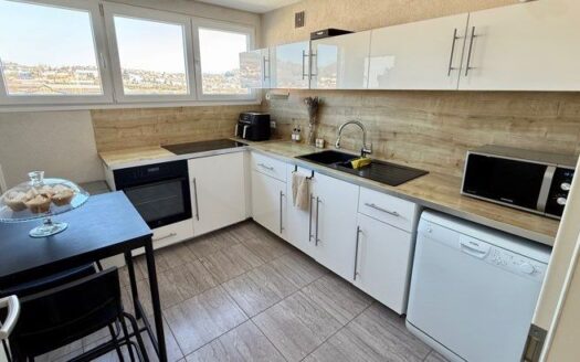 Appartement lumineux 5 pièces 82m²